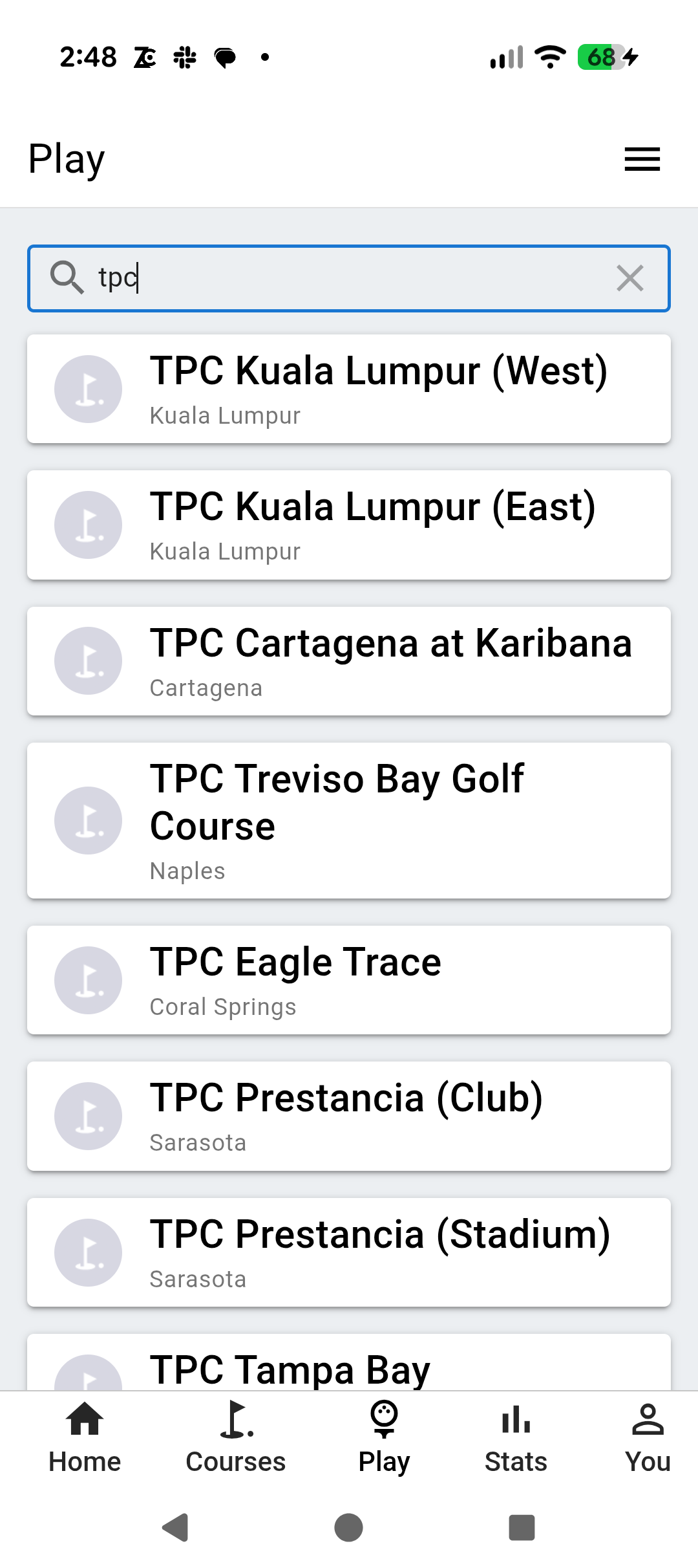 Pantalla de búsqueda de campos en golfity para encontrar y seleccionar un campo de golf